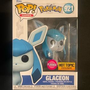 Funko Pop Pokemon Glaceon Flocked 921